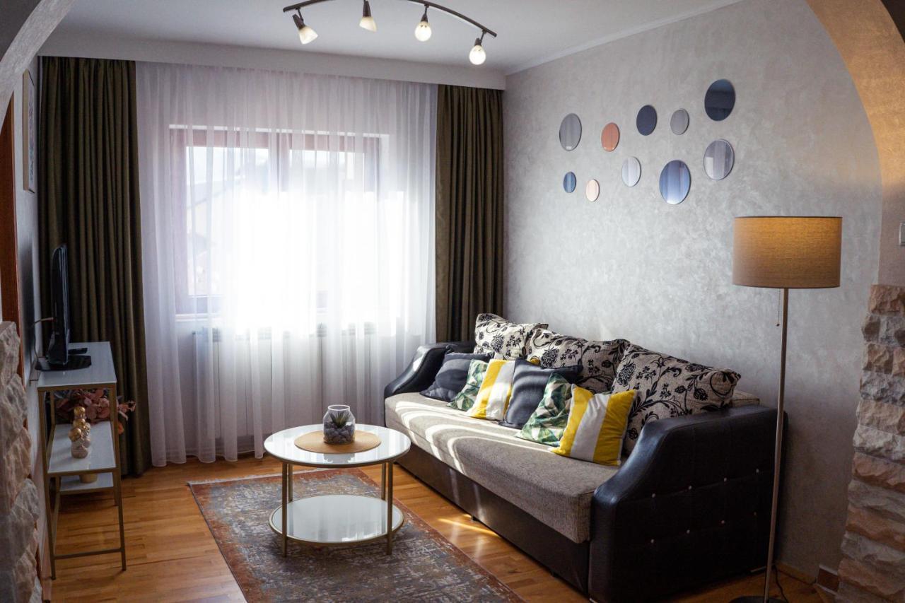 Apartament Milcov 구라후모룰루이 외부 사진