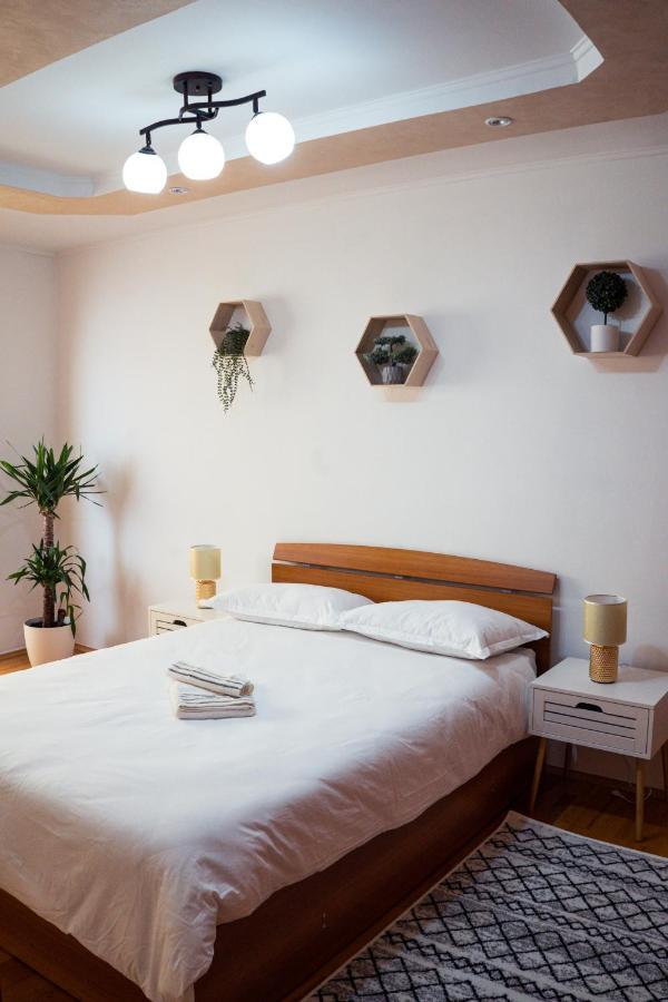 Apartament Milcov 구라후모룰루이 외부 사진